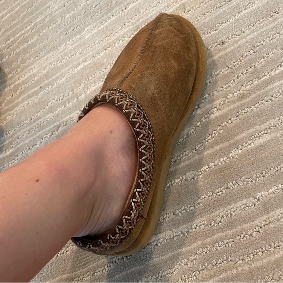 Ugg Tasman Slipper - Picture 4 of 9